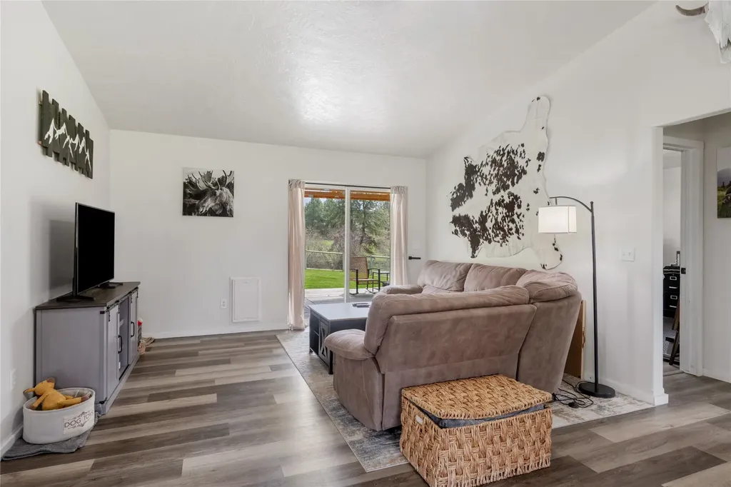 755 Dry Gulch Road Stevensville MT 59870