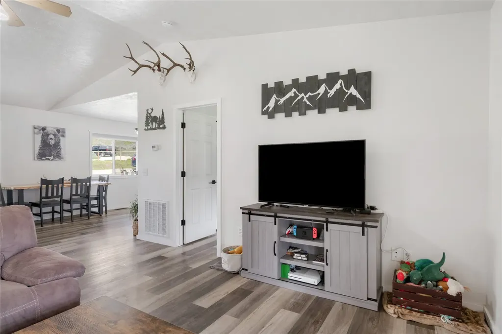 755 Dry Gulch Road Stevensville MT 59870