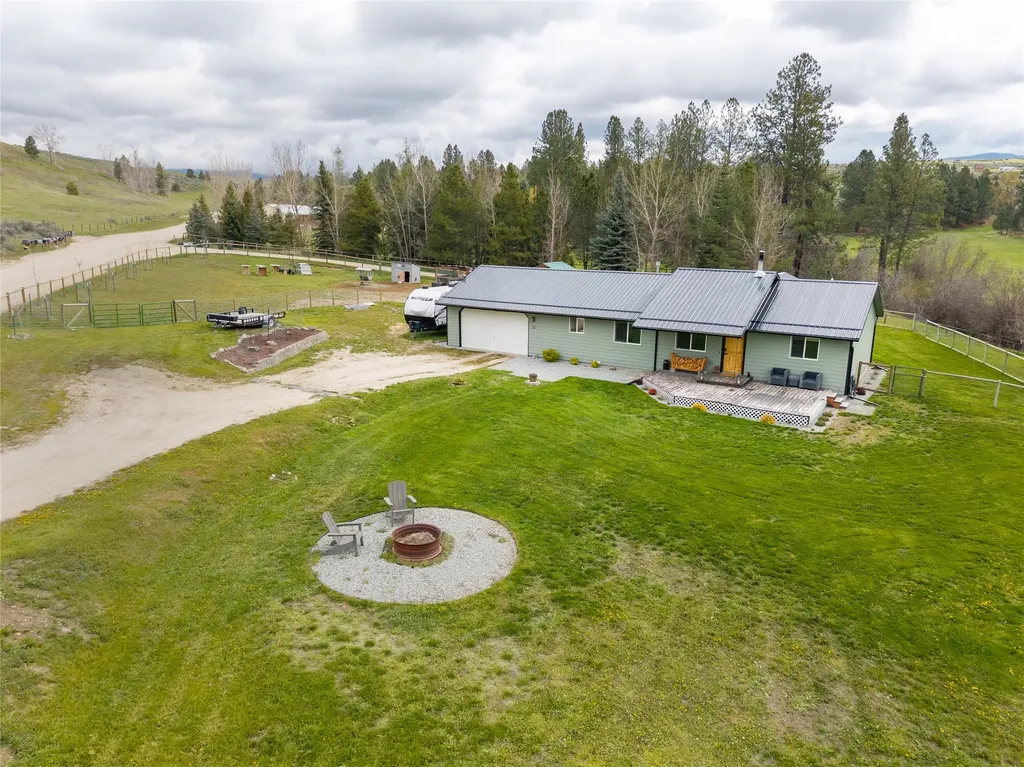 755 Dry Gulch Road Stevensville MT 59870