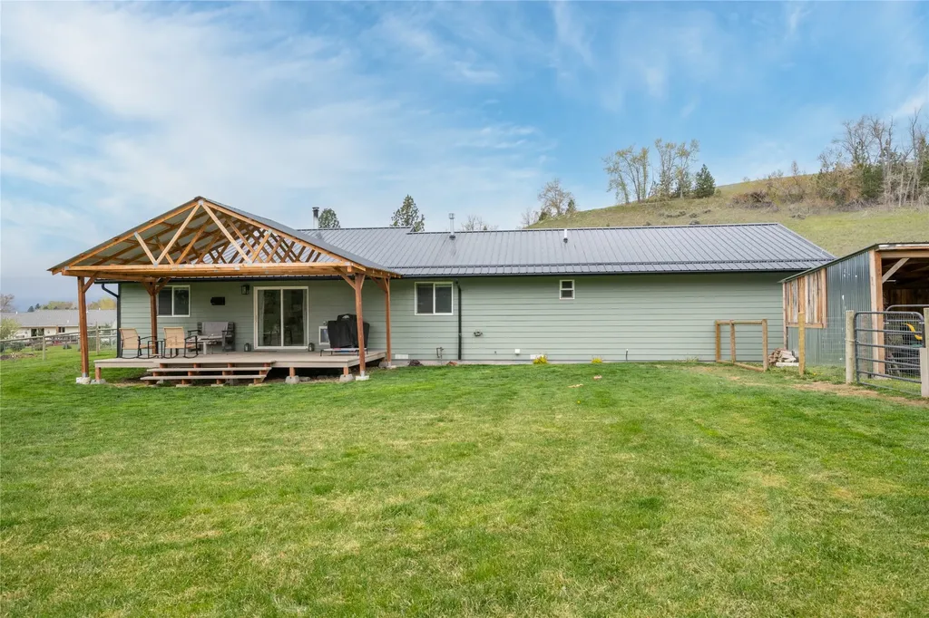 755 Dry Gulch Road Stevensville MT 59870