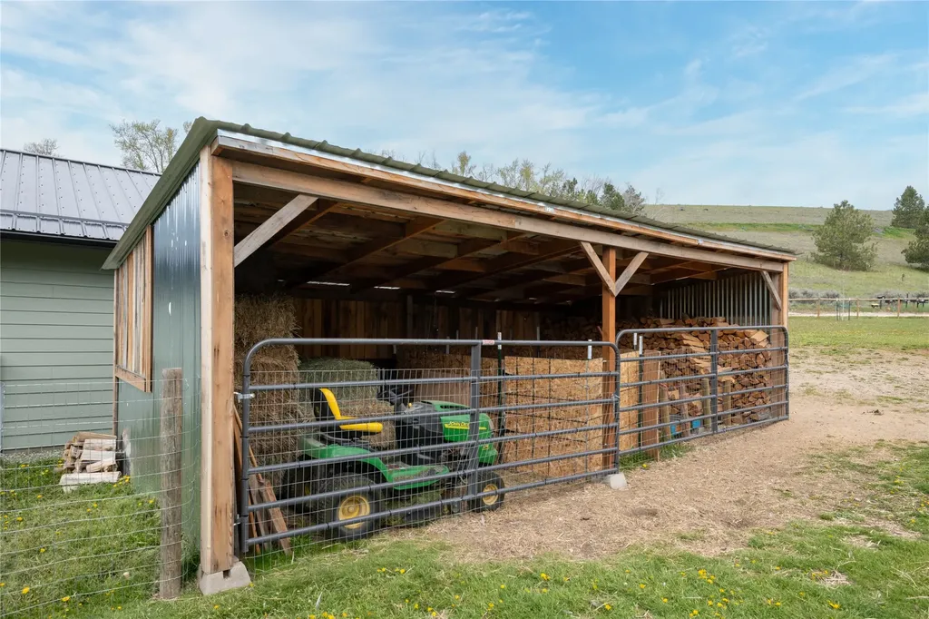 755 Dry Gulch Road Stevensville MT 59870