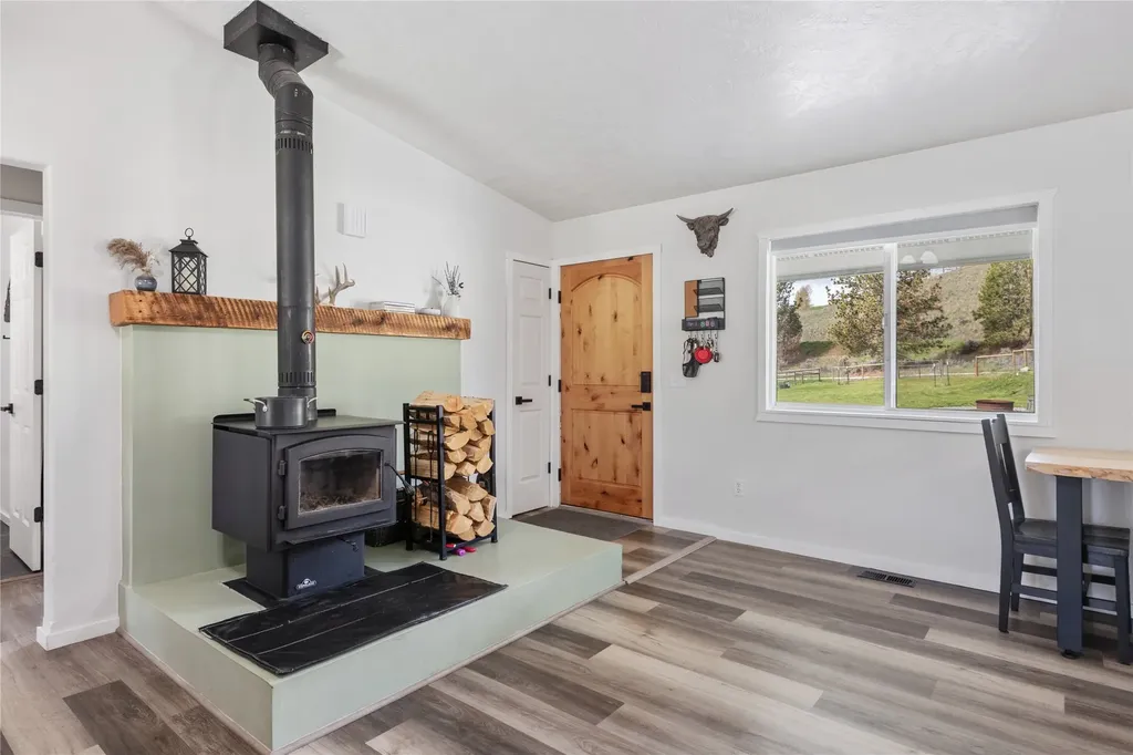 755 Dry Gulch Road Stevensville MT 59870