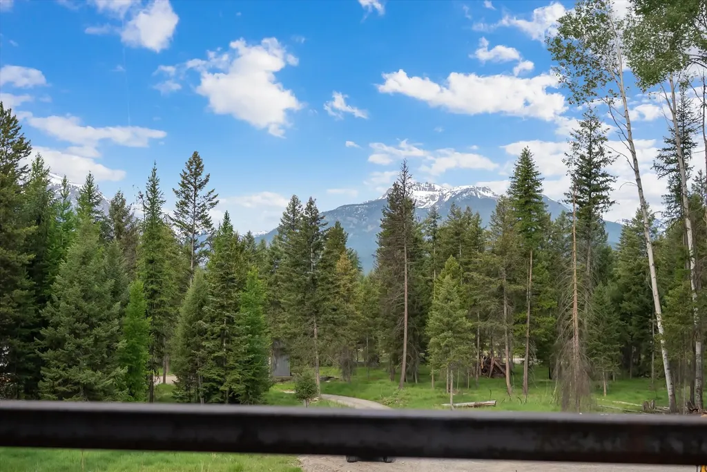 11 Makoha Drive Libby MT 59923