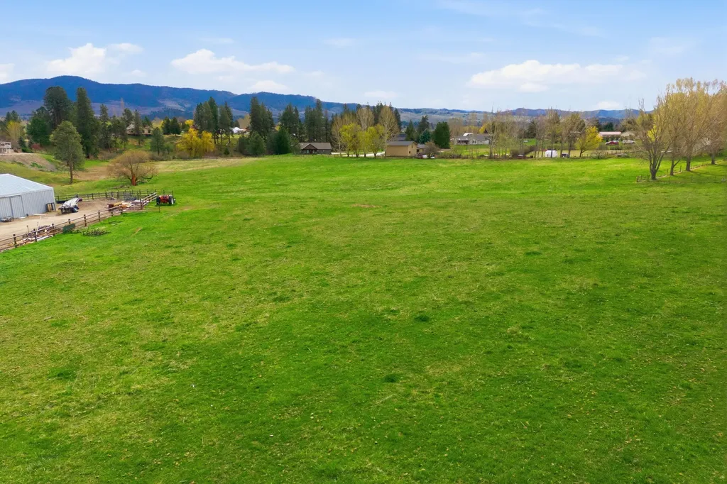 583 Arley Lane Corvallis MT 59828