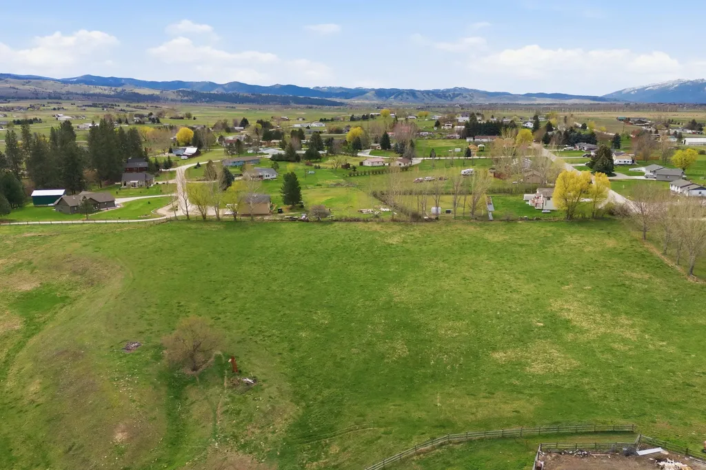 583 Arley Lane Corvallis MT 59828