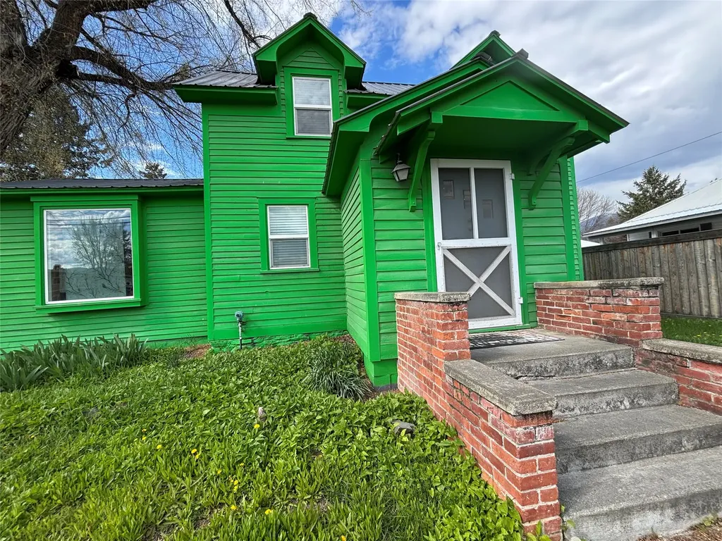 400 1st Avenue E Eureka MT 59917