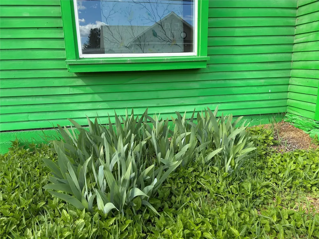 400 1st Avenue E Eureka MT 59917
