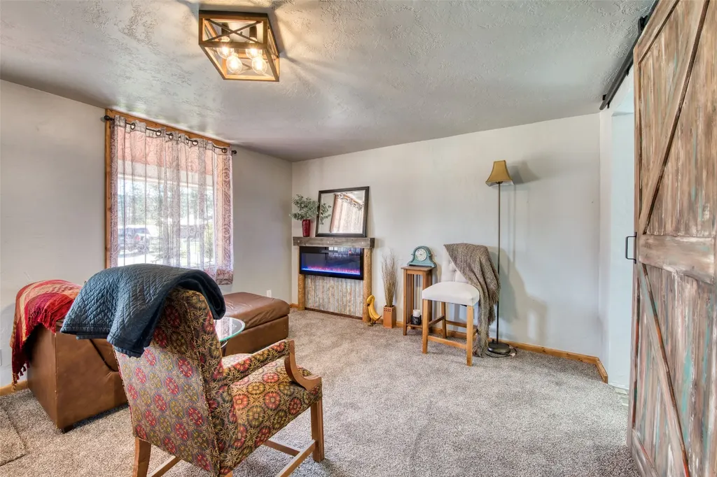 211 S Main Street Darby MT 59829