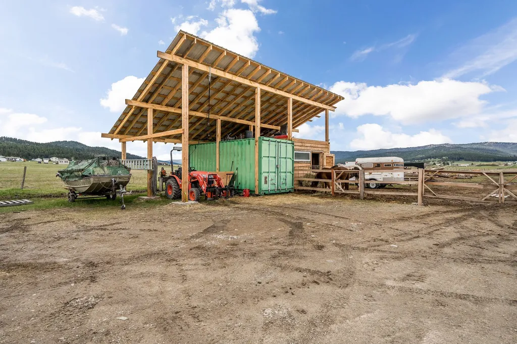 952 Smith Lake Road Kalispell MT 59901