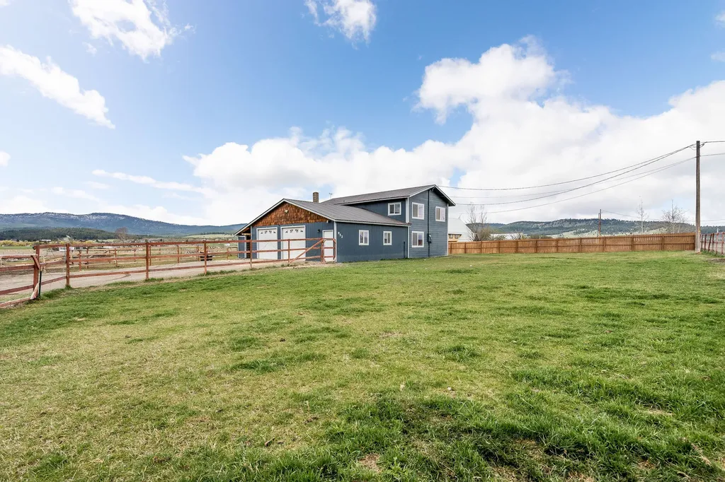 952 Smith Lake Road Kalispell MT 59901
