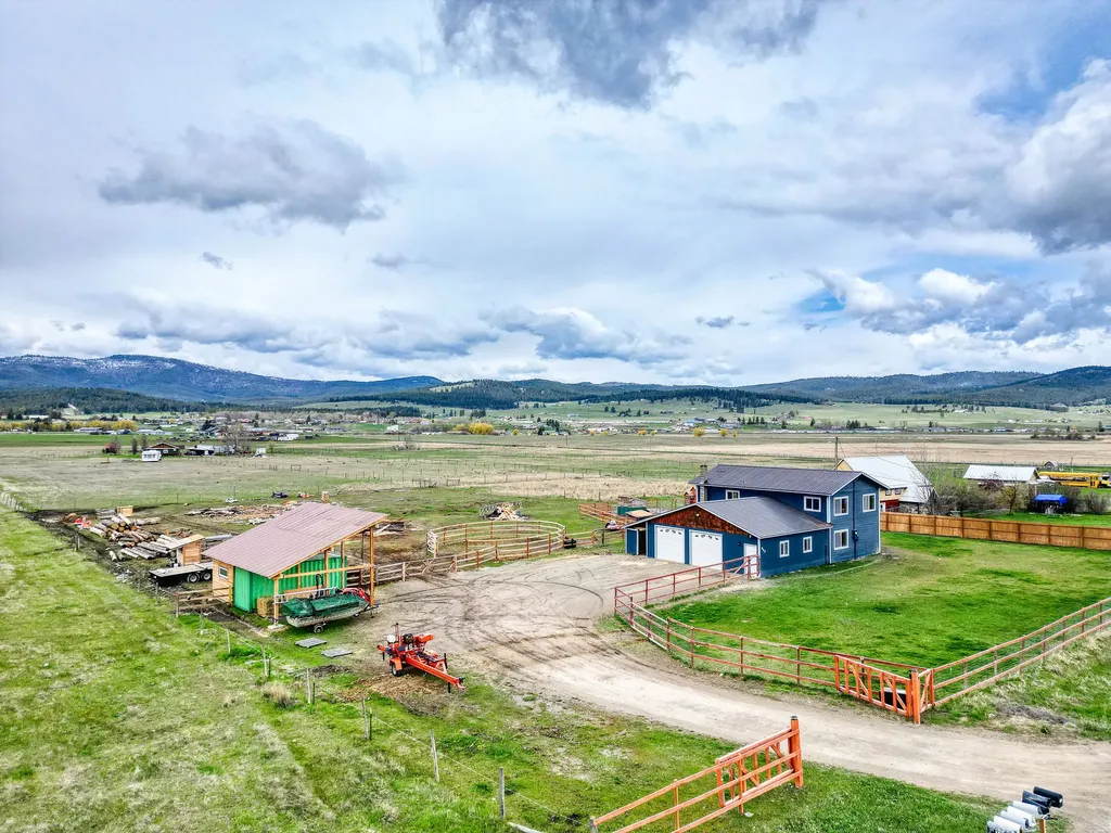 952 Smith Lake Road Kalispell MT 59901