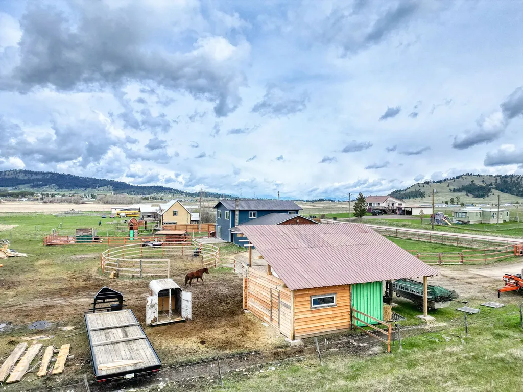 952 Smith Lake Road Kalispell MT 59901