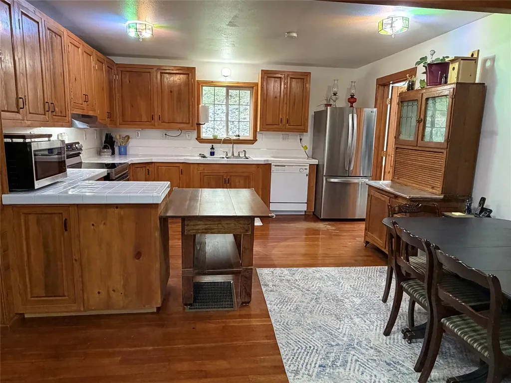 117 Swamp Creek Road Plains MT 59859