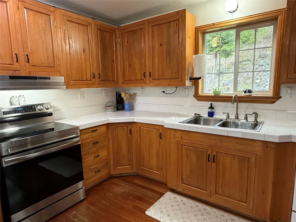 117 Swamp Creek Road Plains MT 59859