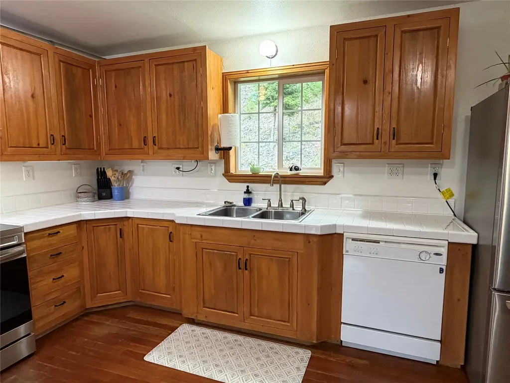 117 Swamp Creek Road Plains MT 59859