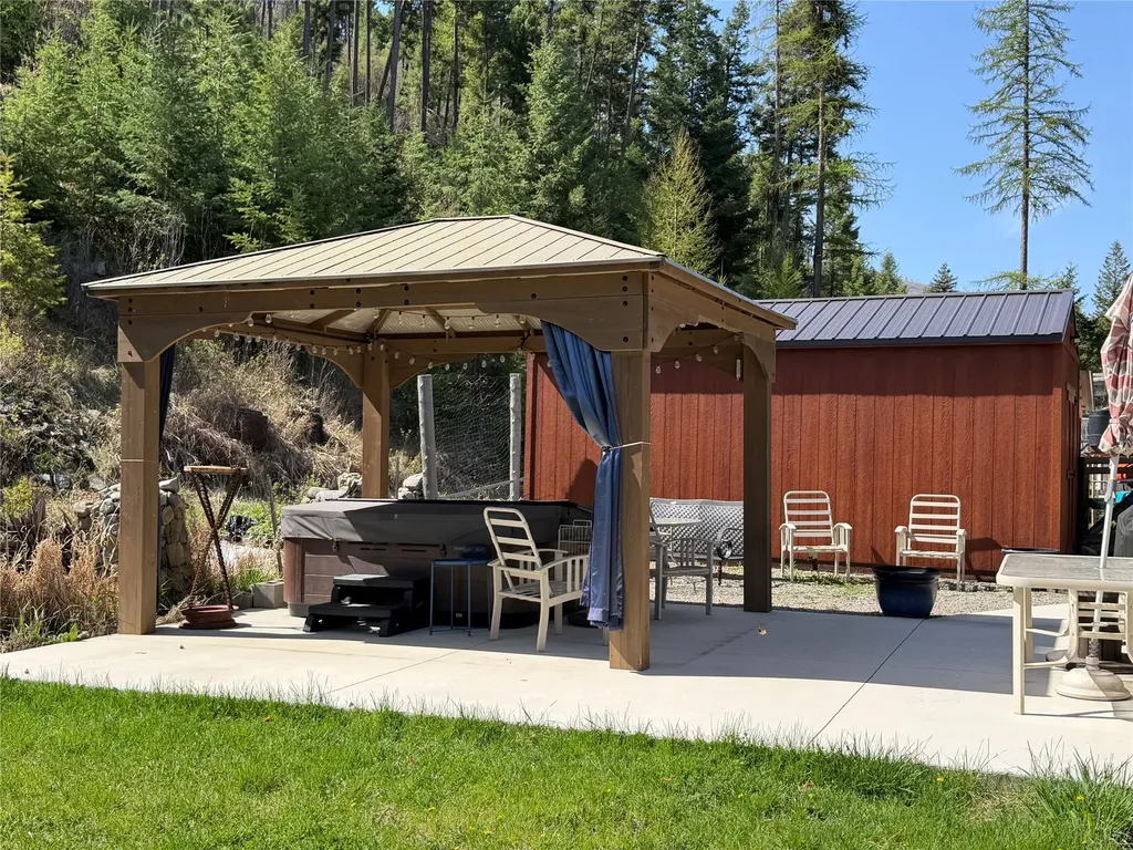 117 Swamp Creek Road Plains MT 59859