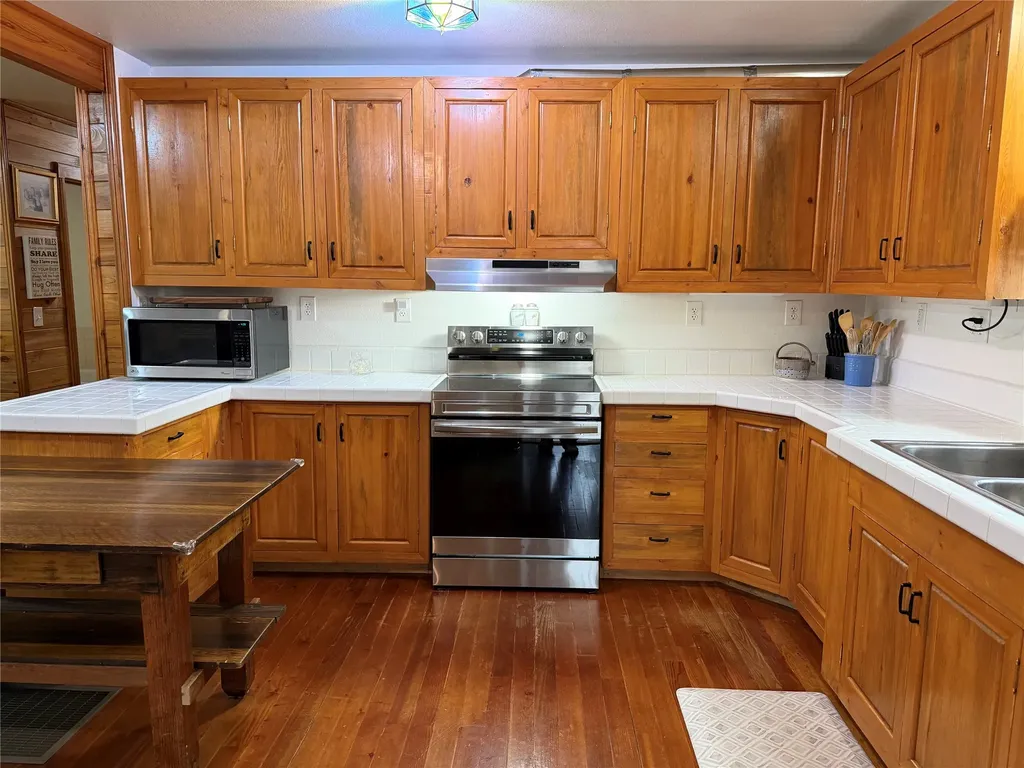 117 Swamp Creek Road Plains MT 59859
