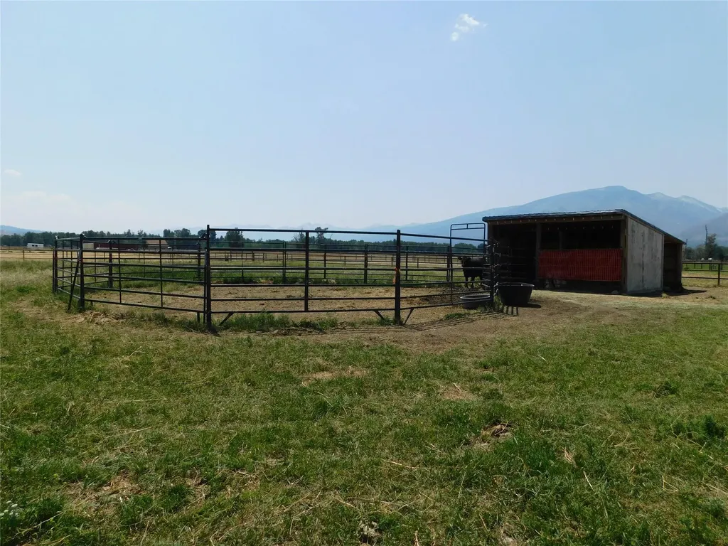 318 Black Pearl Lane Hamilton MT 59840