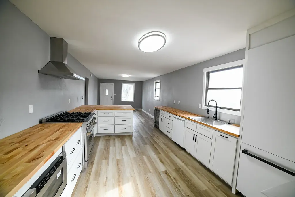 1111 9th Avenue S Great Falls MT 59405