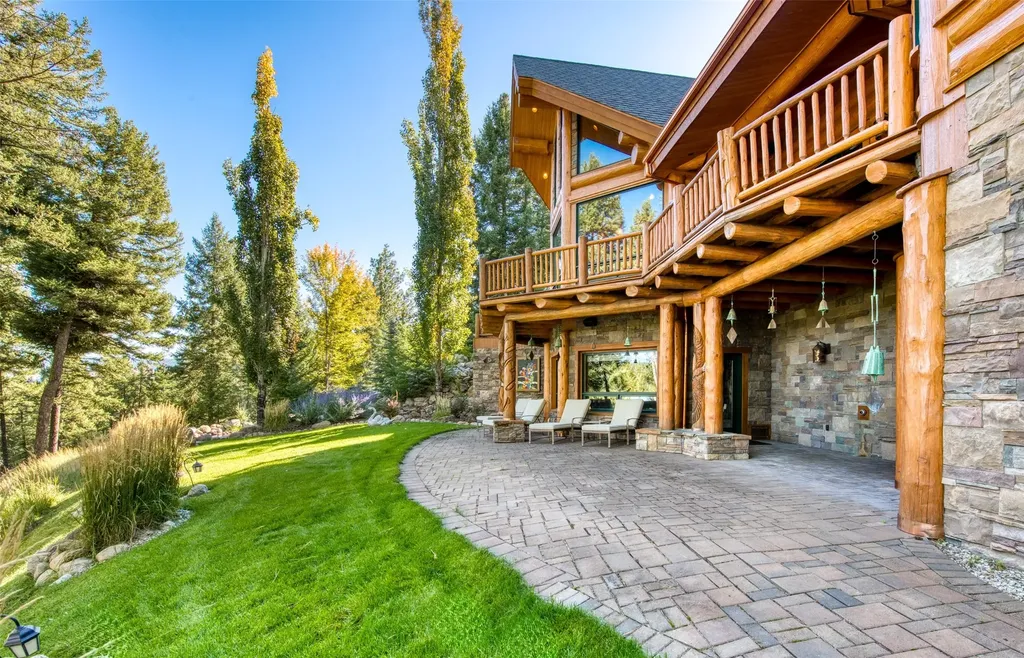 541 Raven Wood Darby MT 59829