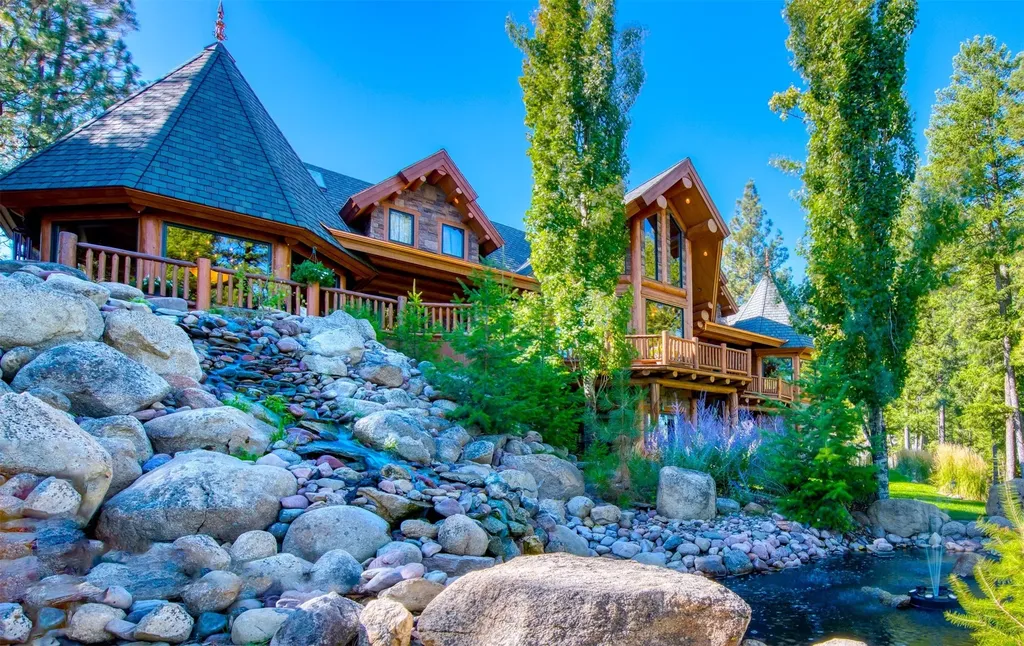 541 Raven Wood Darby MT 59829