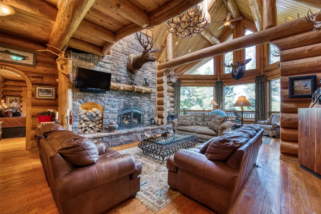 541 Raven Wood Darby MT 59829