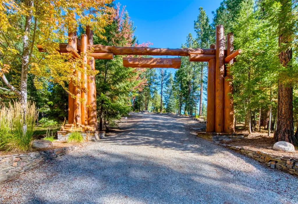 541 Raven Wood Darby MT 59829
