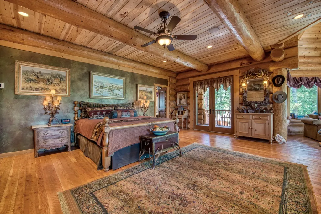 541 Raven Wood Darby MT 59829