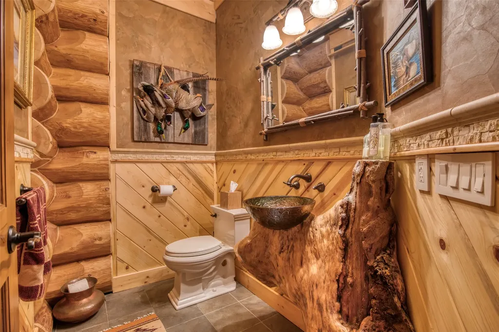 541 Raven Wood Darby MT 59829