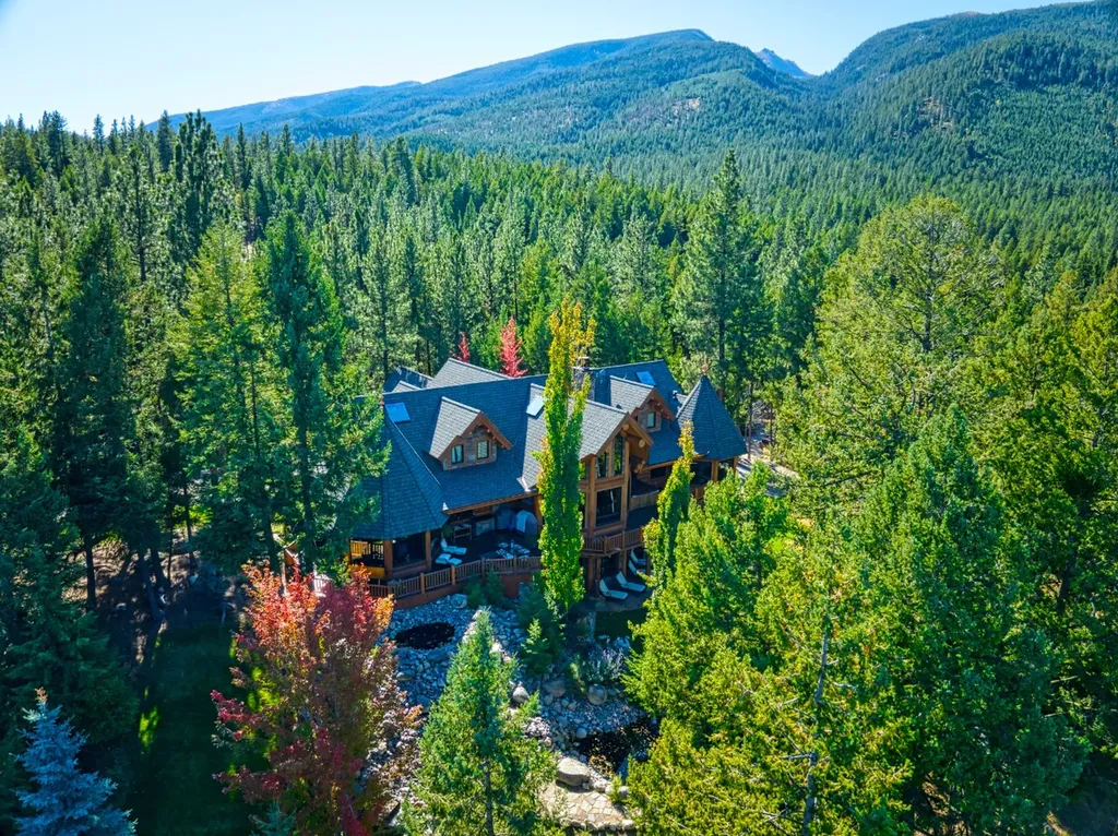 541 Raven Wood Darby MT 59829