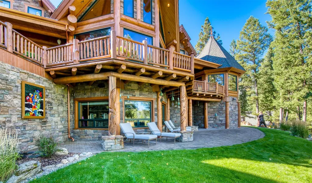 541 Raven Wood Darby MT 59829