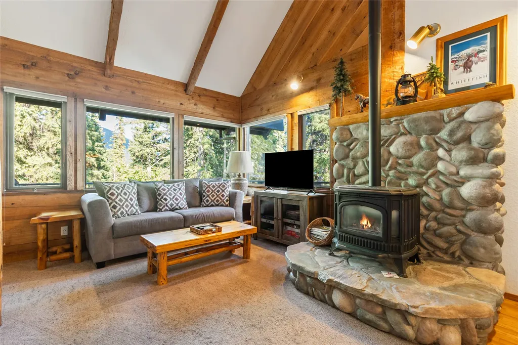 3835 Alpine Glow Avenue Whitefish MT 59937