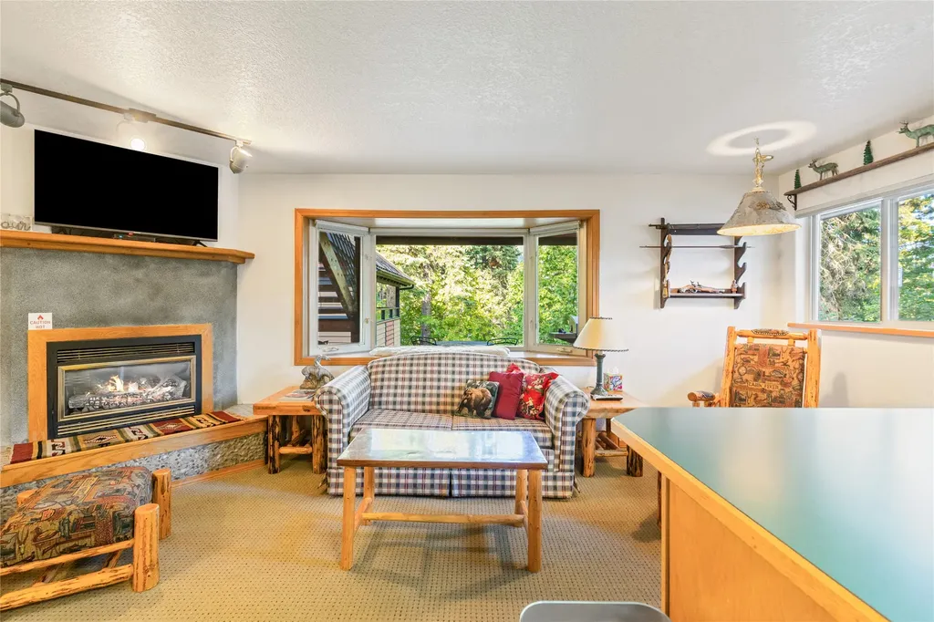 3835 Alpine Glow Avenue Whitefish MT 59937