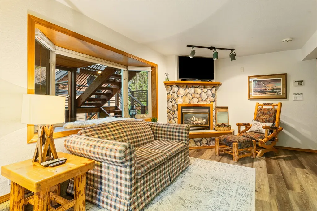 3835 Alpine Glow Avenue Whitefish MT 59937