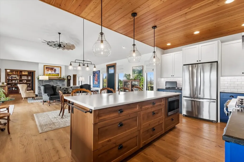 2477 Whitefish Stage Kalispell MT 59901