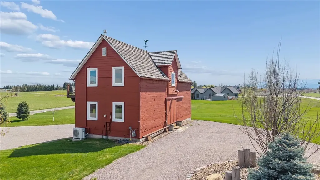 2477 Whitefish Stage Kalispell MT 59901