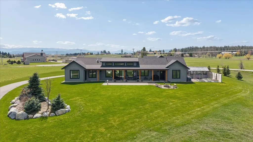 2477 Whitefish Stage Kalispell MT 59901