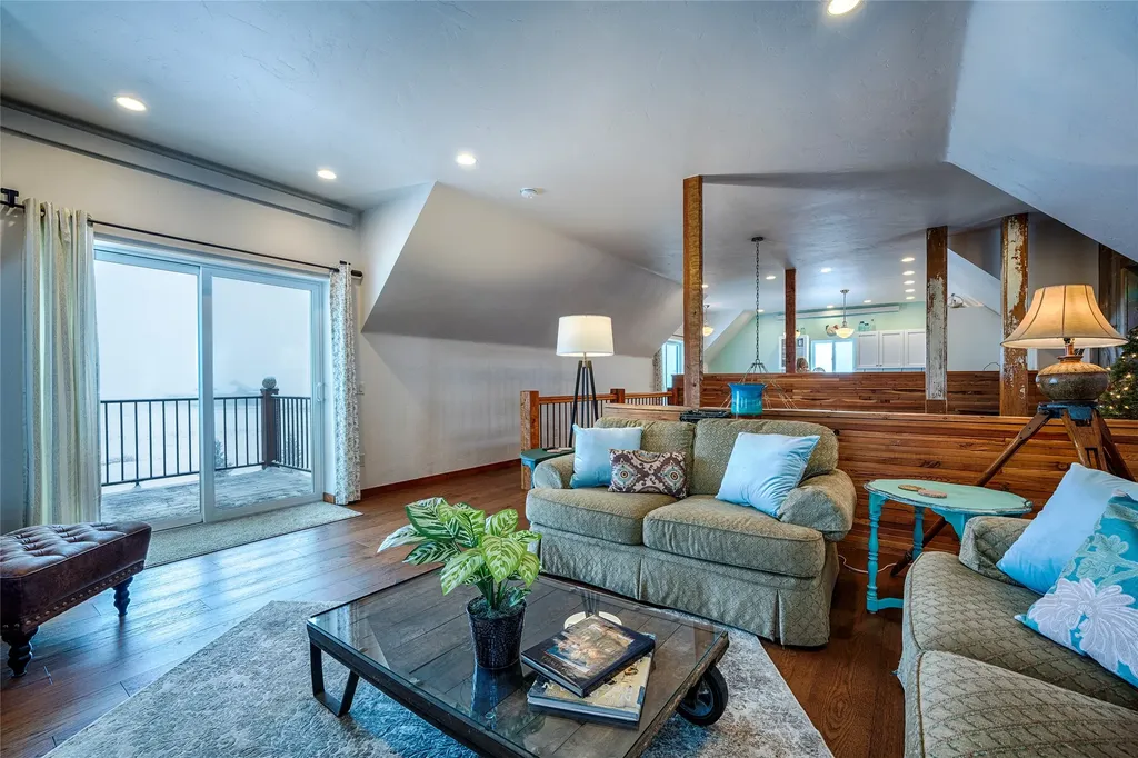 2477 Whitefish Stage Kalispell MT 59901