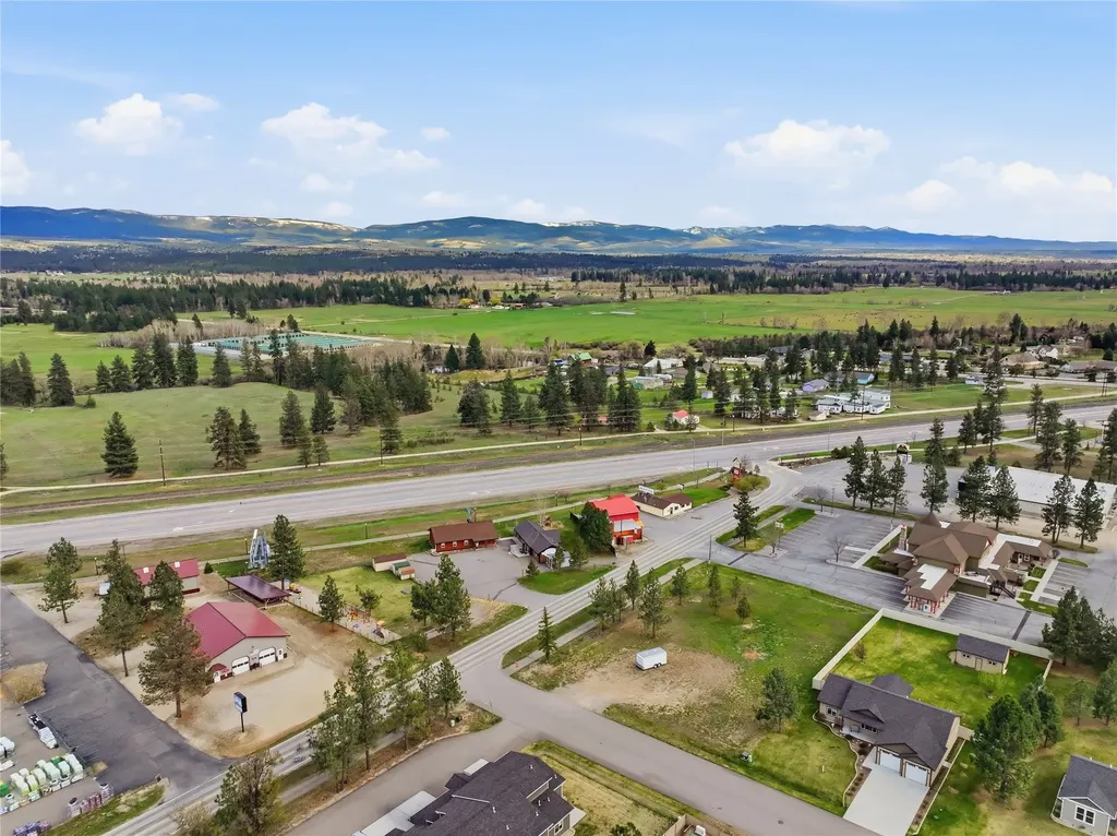5516 Old Us Highway 93 Florence MT 59833