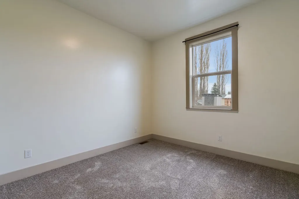 1093 Roost Way Columbia Falls MT 59912