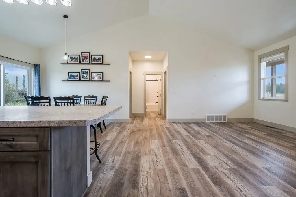 1093 Roost Way Columbia Falls MT 59912