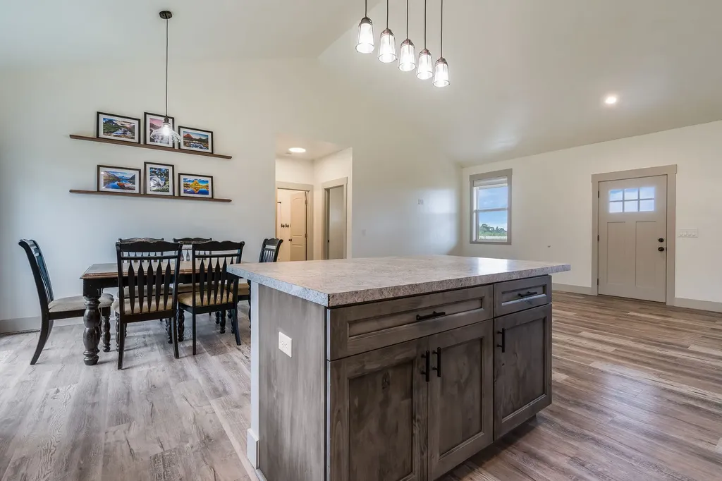 1093 Roost Way Columbia Falls MT 59912