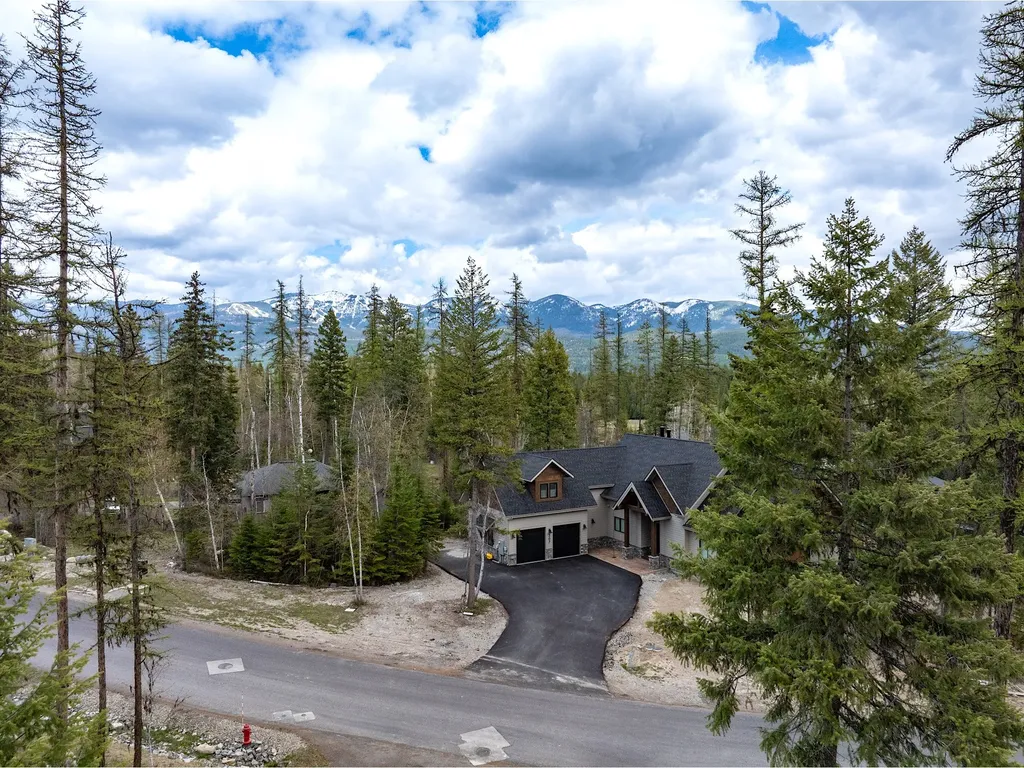 308 Haugen Heights Whitefish MT 59937