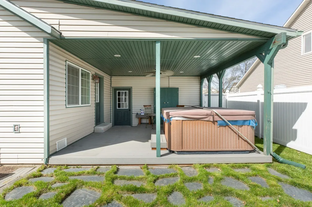 2768 Stratford Lane Missoula MT 59808