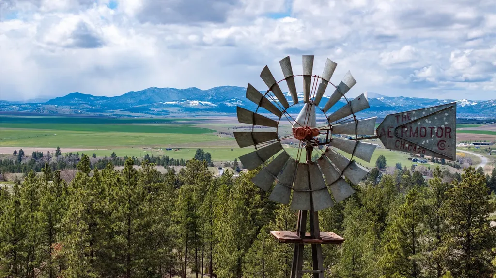 6035 Shawn Drive Helena MT 59602
