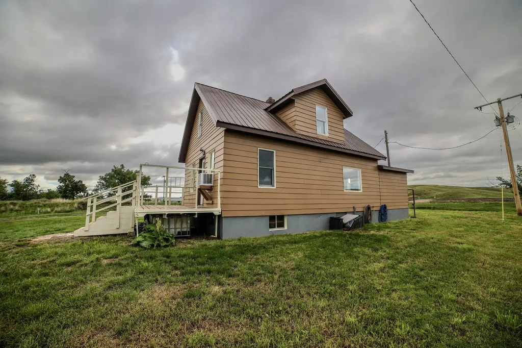 6421 Us Hwy 2 E Havre MT 59501