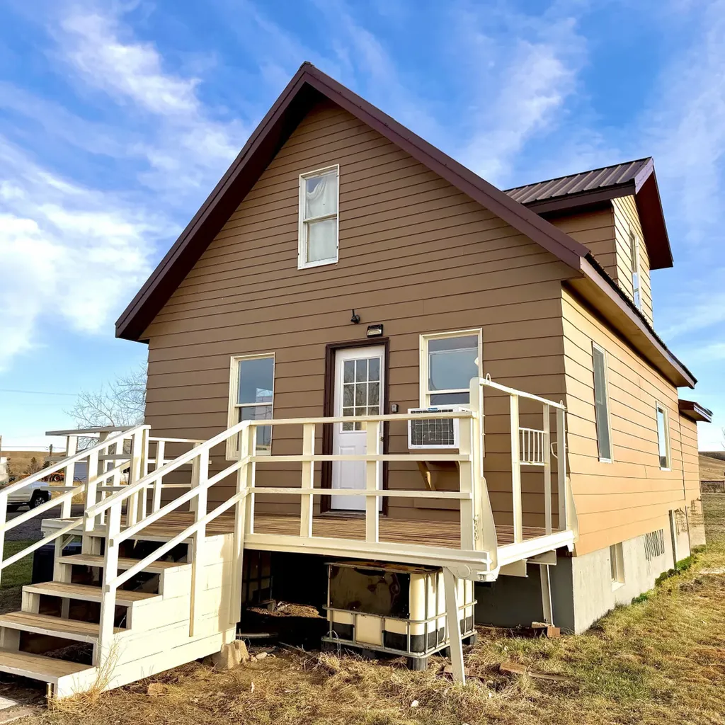 6421 Us Hwy 2 E Havre MT 59501