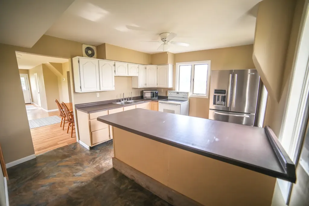 6421 Us Hwy 2 E Havre MT 59501