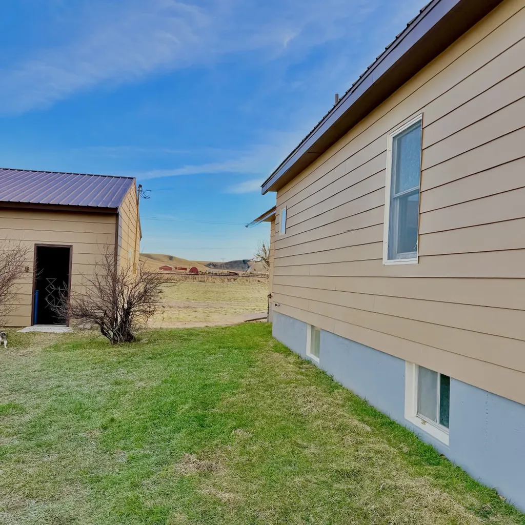 6421 Us Hwy 2 E Havre MT 59501