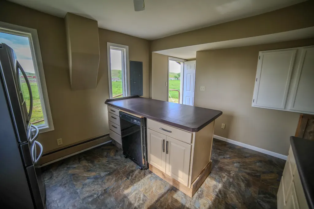 6421 Us Hwy 2 E Havre MT 59501